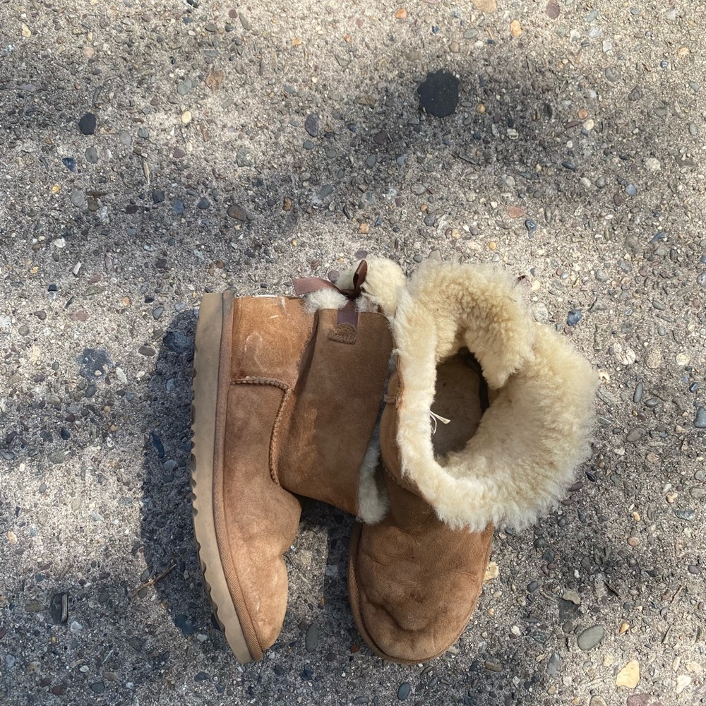 Kid’s Ugg’s boots